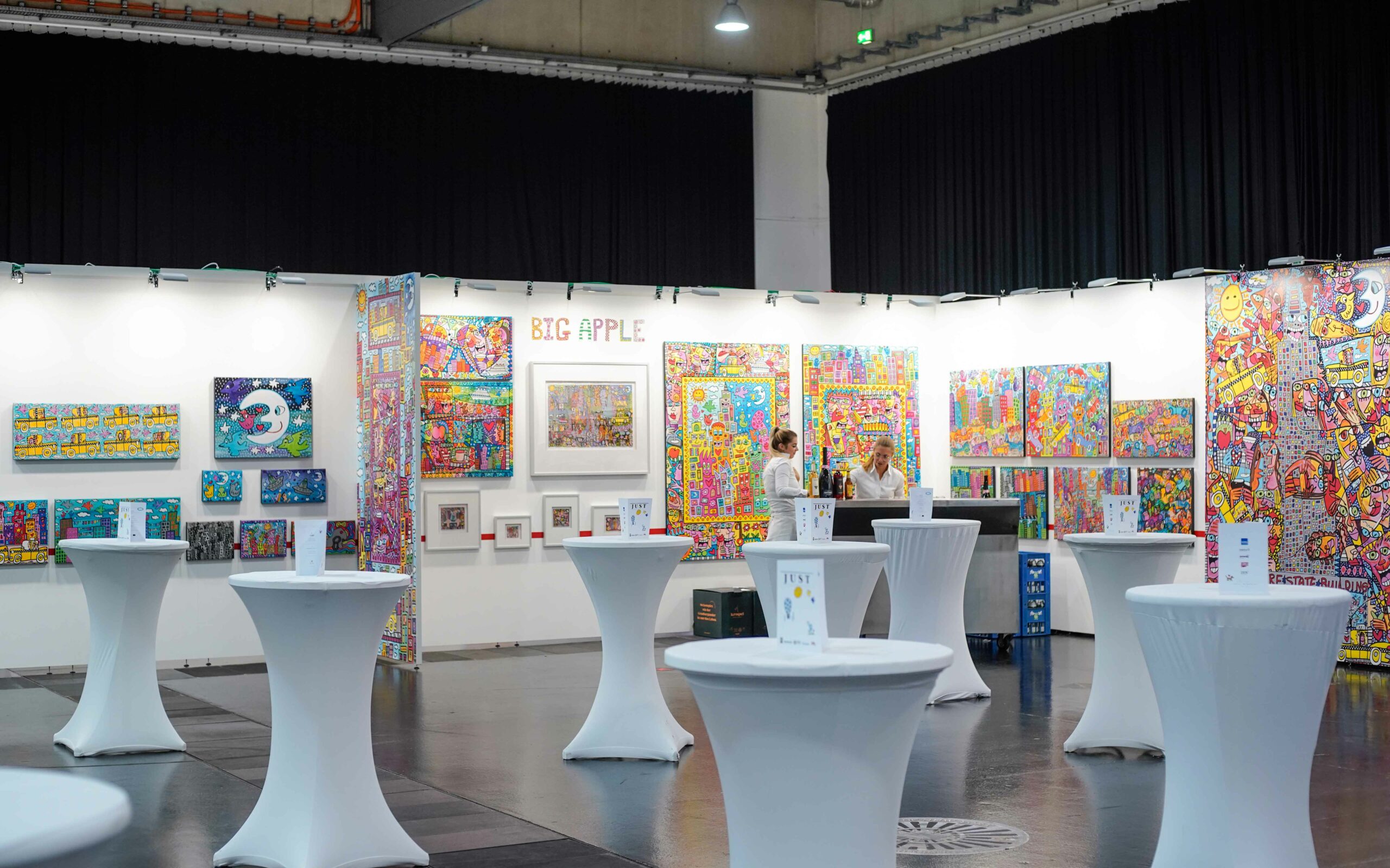 Am 31. August 2022 war es soweit. Es wurde zu einem gemeinsamen Abend mit vielen "JUST Happy Moments" in die Rizzi Ausstellung bei der Messe Graz geladen.