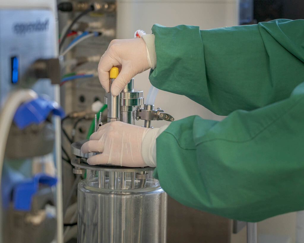 Laborarbeit am Fermenter