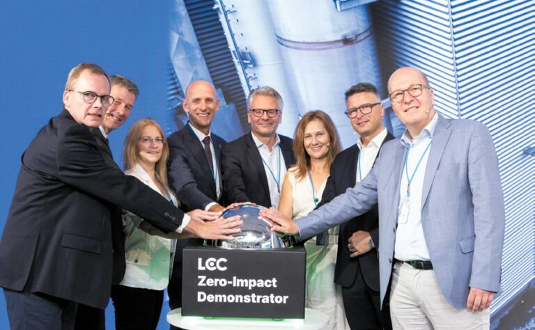 Inbetriebnahme des LEC Zero-Impact-Demonstrators in Graz mit Vertretern aus Forschung, Industrie und Politik